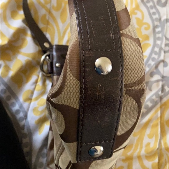 Coach Signature “Zoe” hobo shoulder bag - Picture 4 of 7